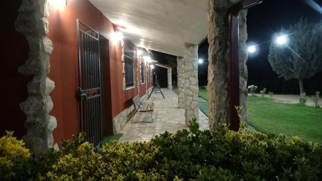 Finca Entrevinedos De Bodegas Marcos Peñafiel Екстериор снимка