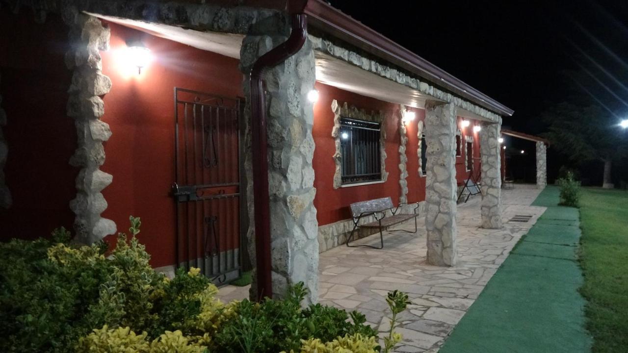 Finca Entrevinedos De Bodegas Marcos Peñafiel Екстериор снимка