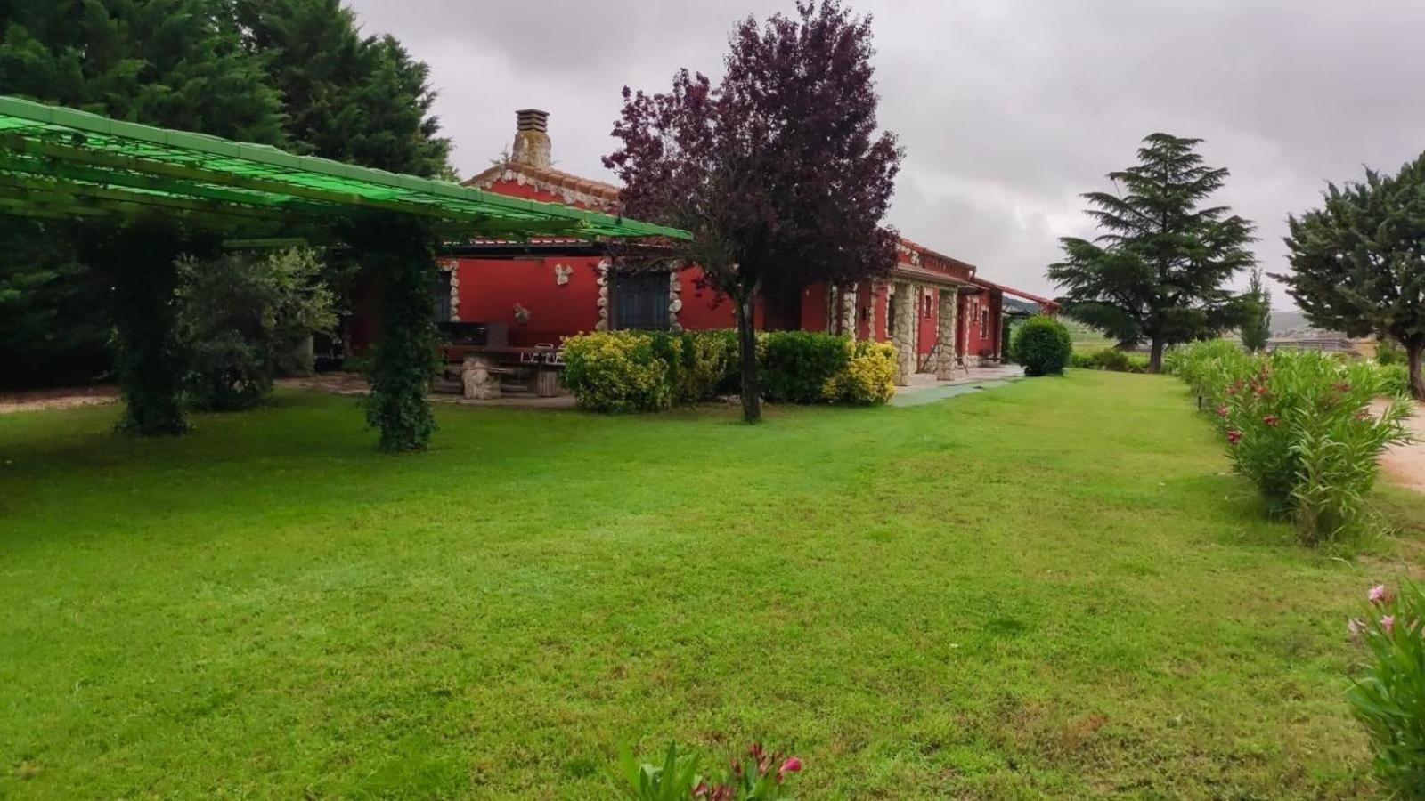 Finca Entrevinedos De Bodegas Marcos Peñafiel Екстериор снимка